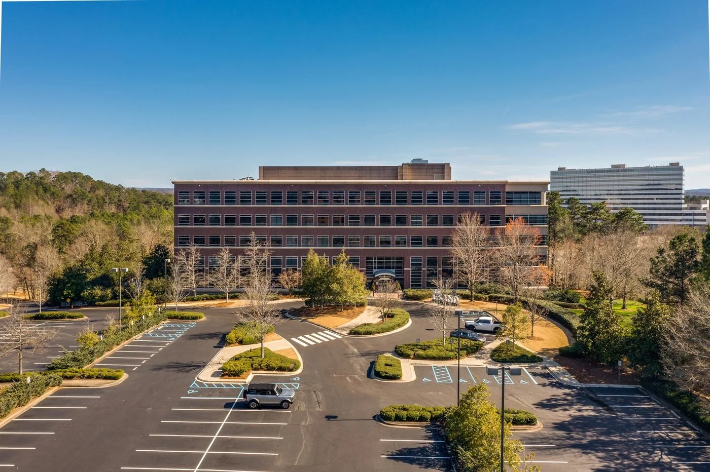 Photo 1 of 3595 Grandview Parkway, Birmingham, AL 35203