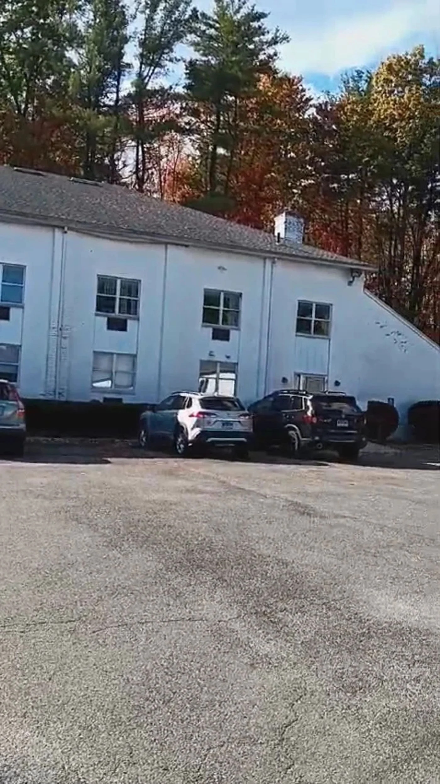 Photo 2 of 112-116 Cottage Grove Rd, Bloomfield, CT 06002