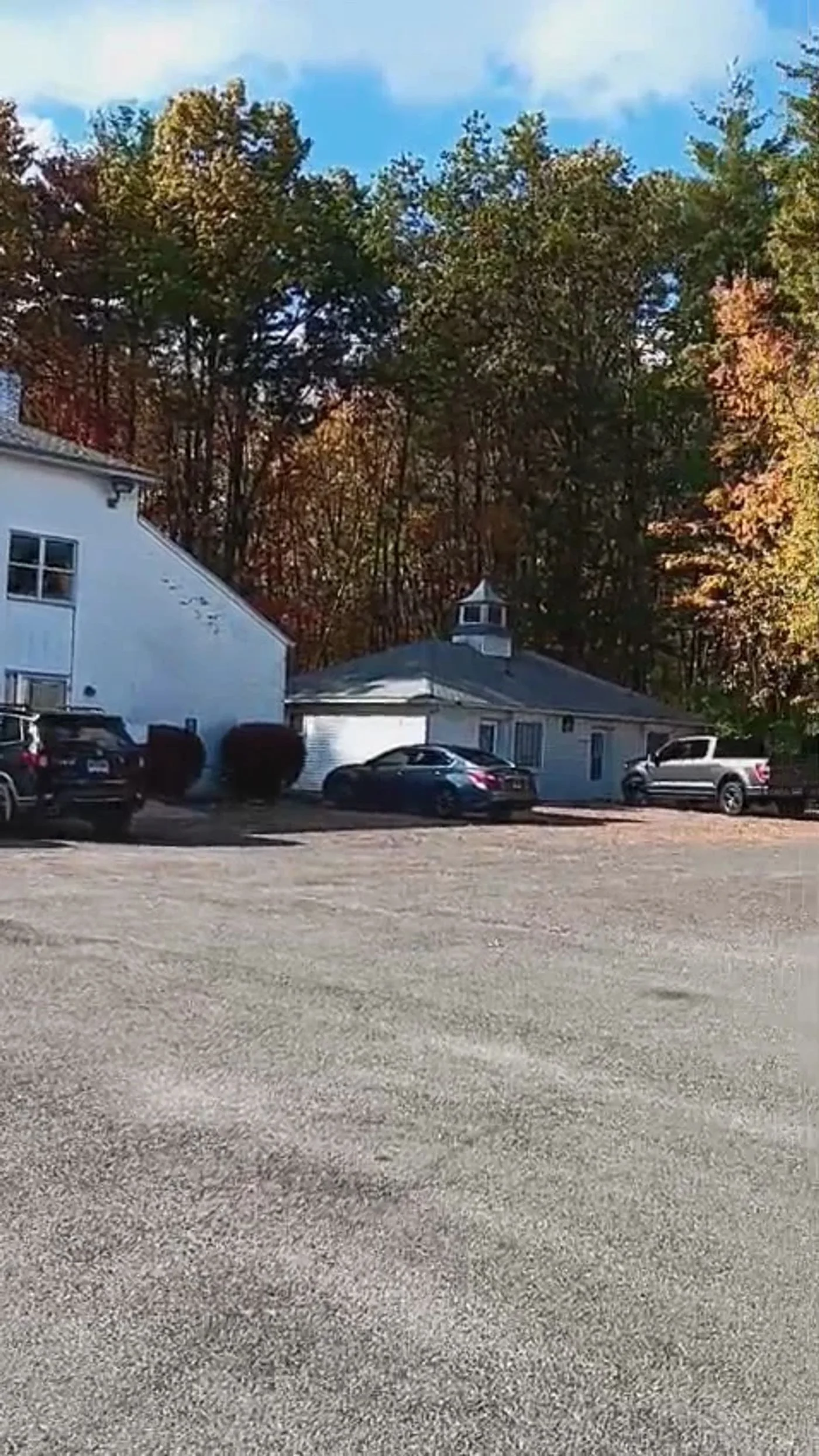 Photo 3 of 112-116 Cottage Grove Rd, Bloomfield, CT 06002