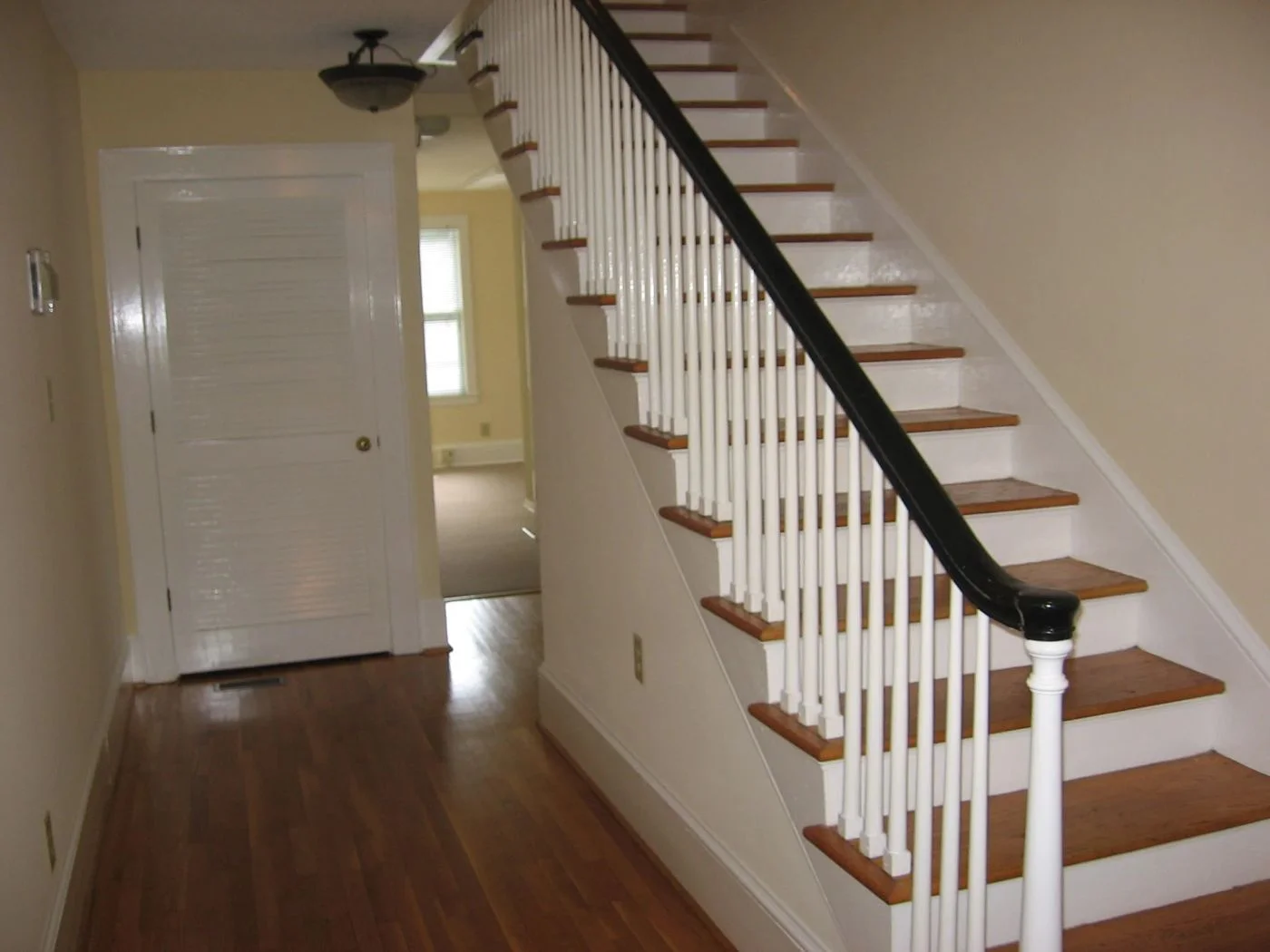 Photo 2 of 207 Wilson St, Chapel Hill, NC 27516