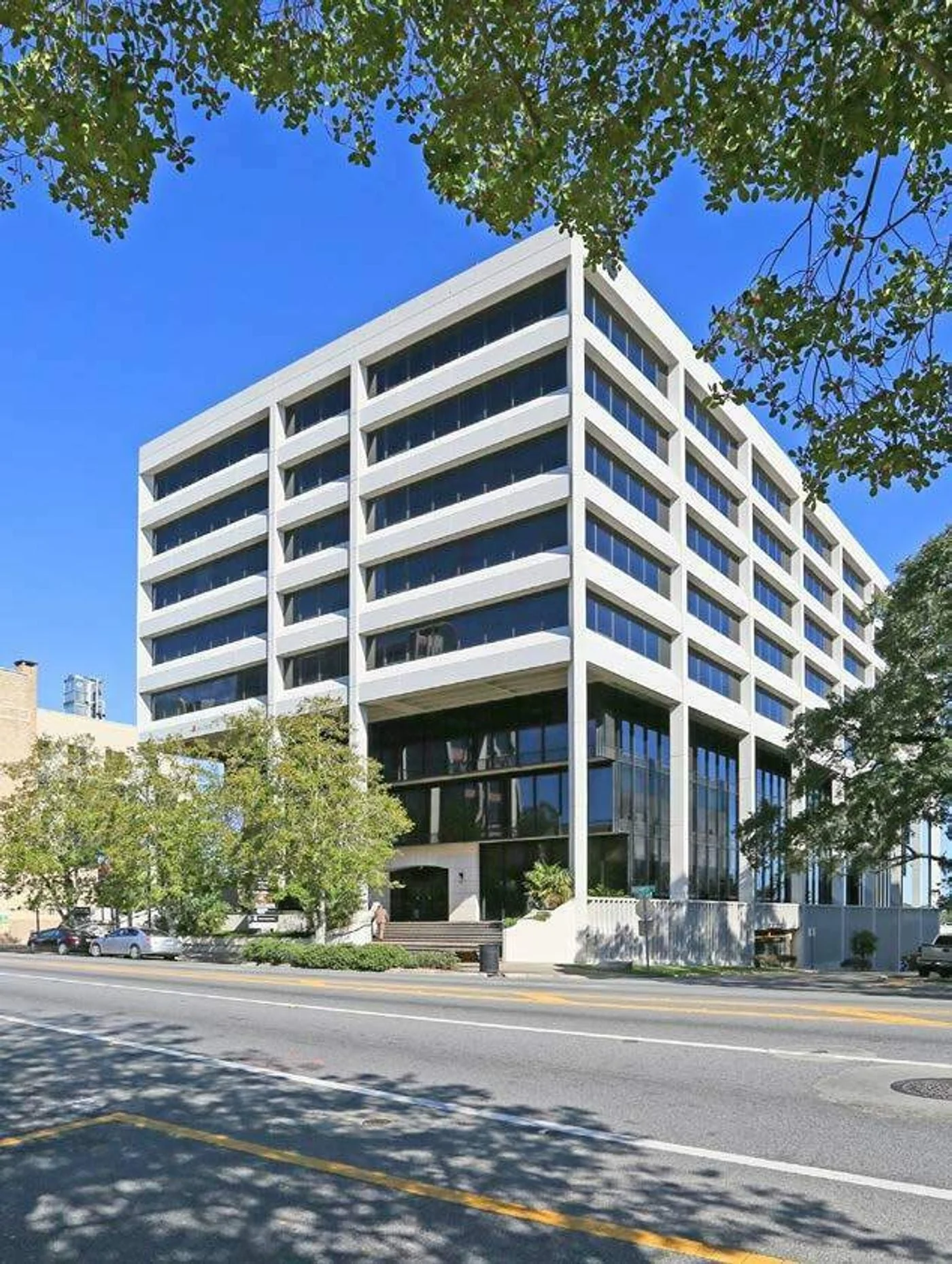 Photo 1 of 215 S Monroe St, Tallahassee, FL 32301