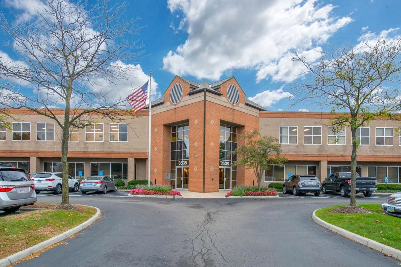 Photo 1 of 3535 Fishinger Blvd, Hilliard, OH 43026