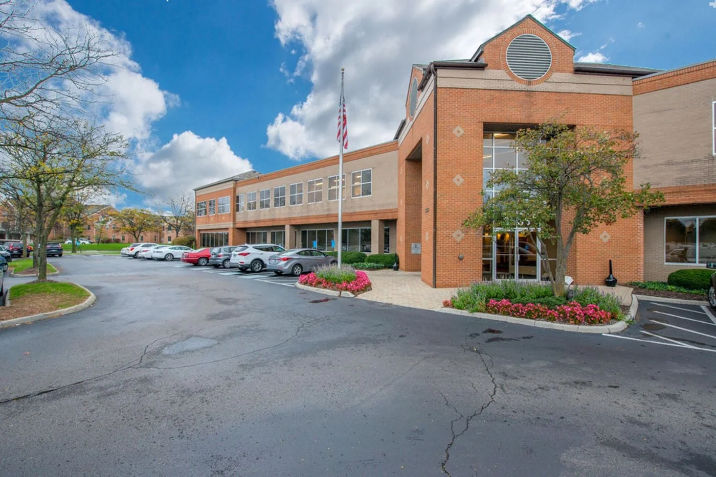 Photo 2 of 3535 Fishinger Blvd, Hilliard, OH 43026