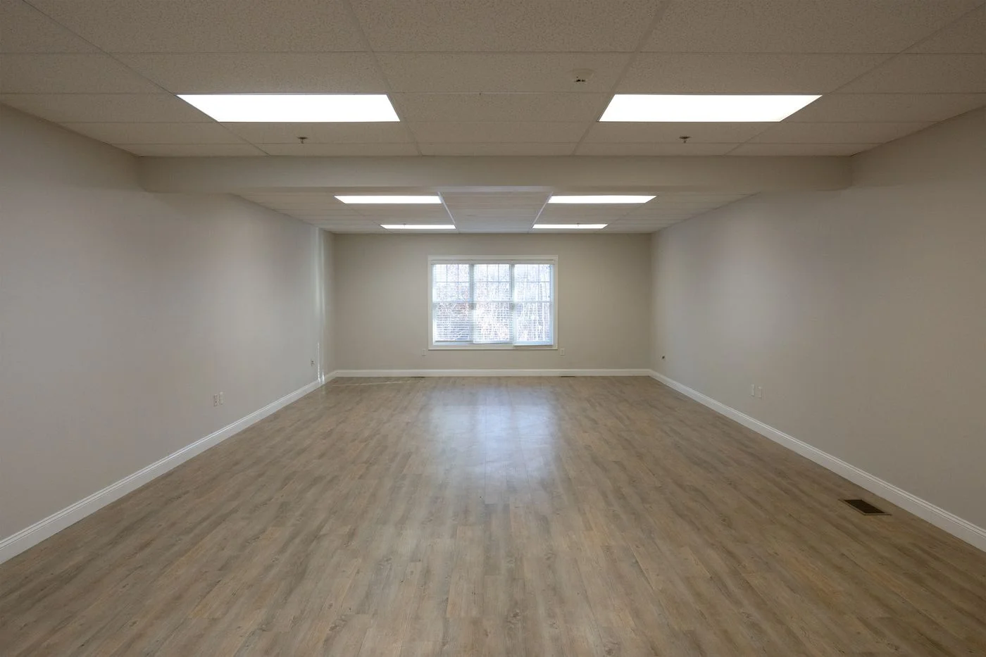 Photo 3 of 68 Evergreen St, Kingston, MA 02364