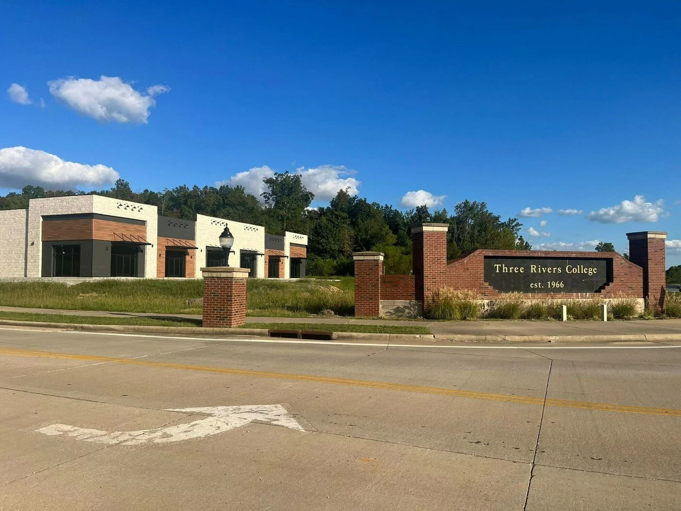 Photo 3 of 2000 Shelby Road, Poplar Bluff, MO 63901