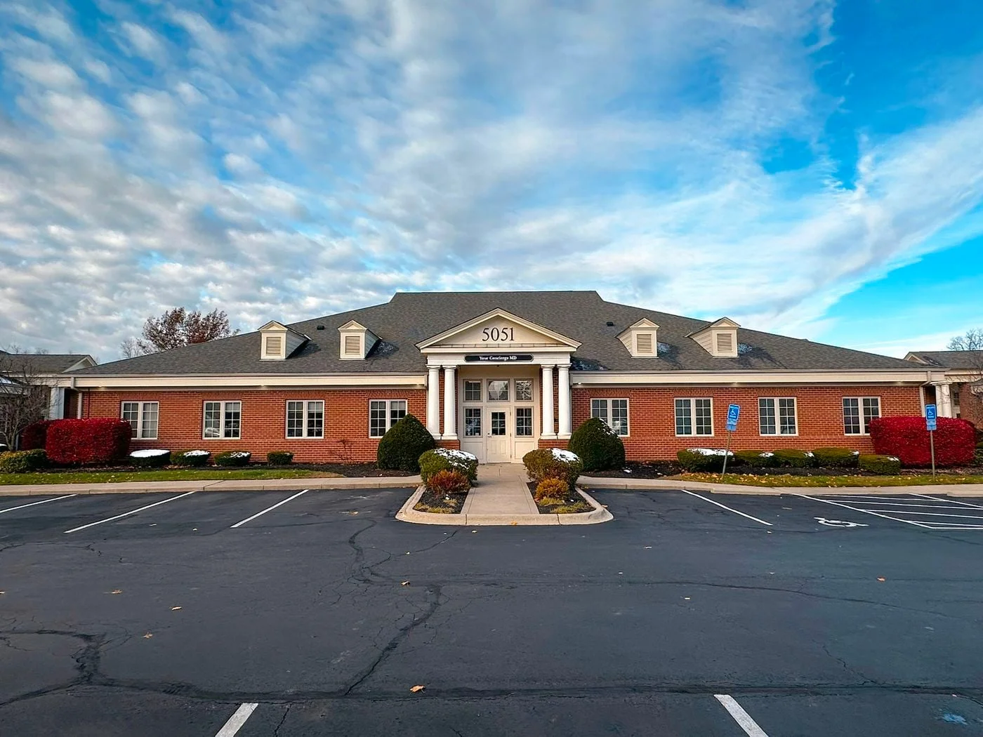 Photo 1 of 5051 Forest Dr, New Albany, OH 43054