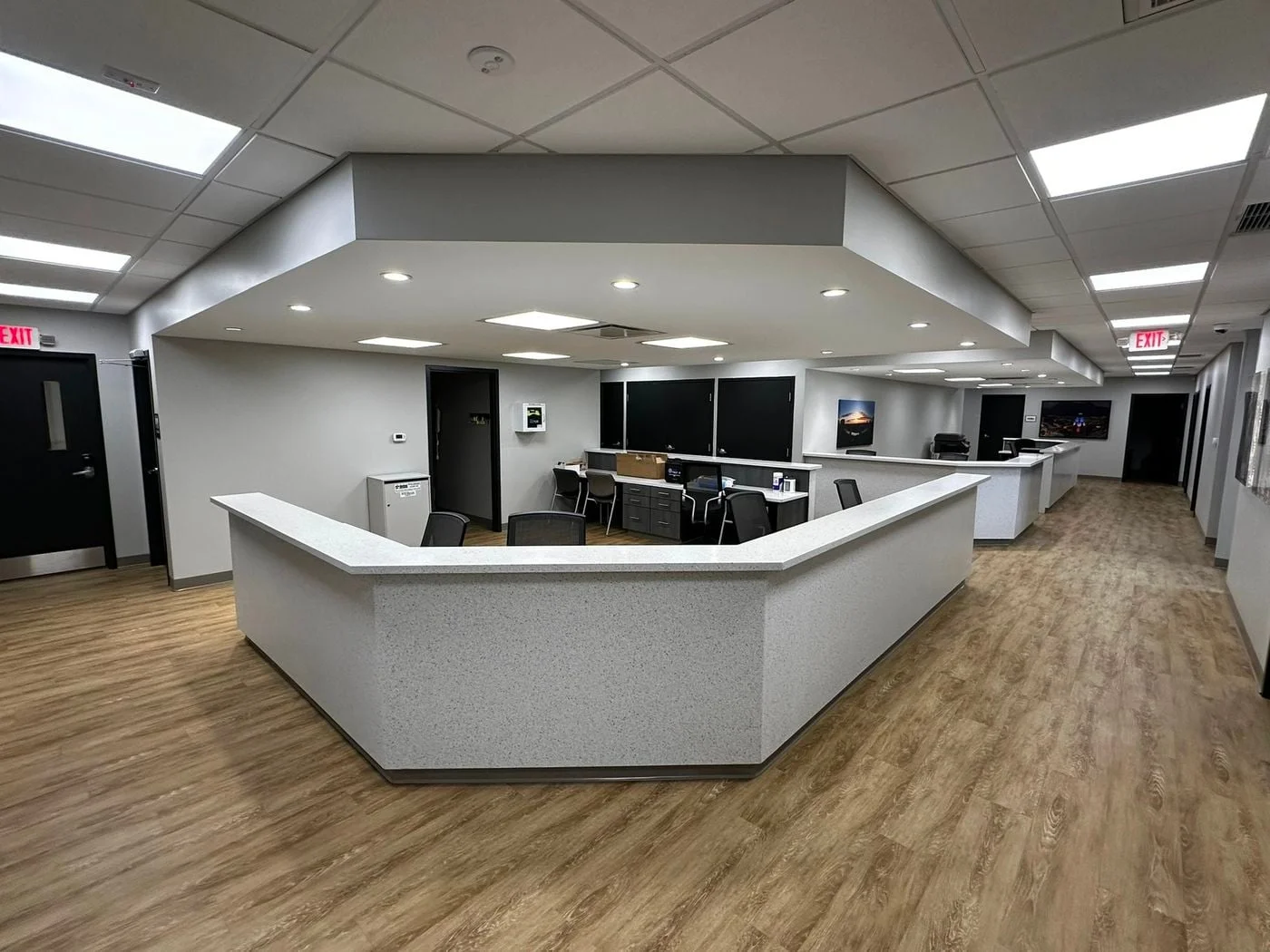 Photo 3 of 5051 Forest Dr, New Albany, OH 43054