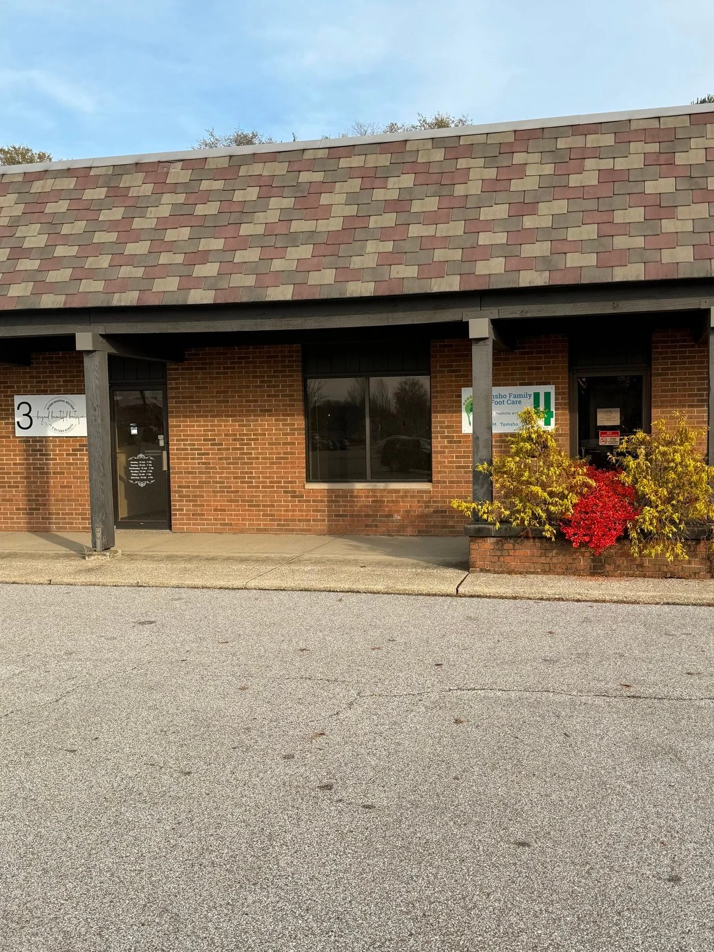 Photo 1 of 105 5th St SE Unit#3, Barberton, OH 44203