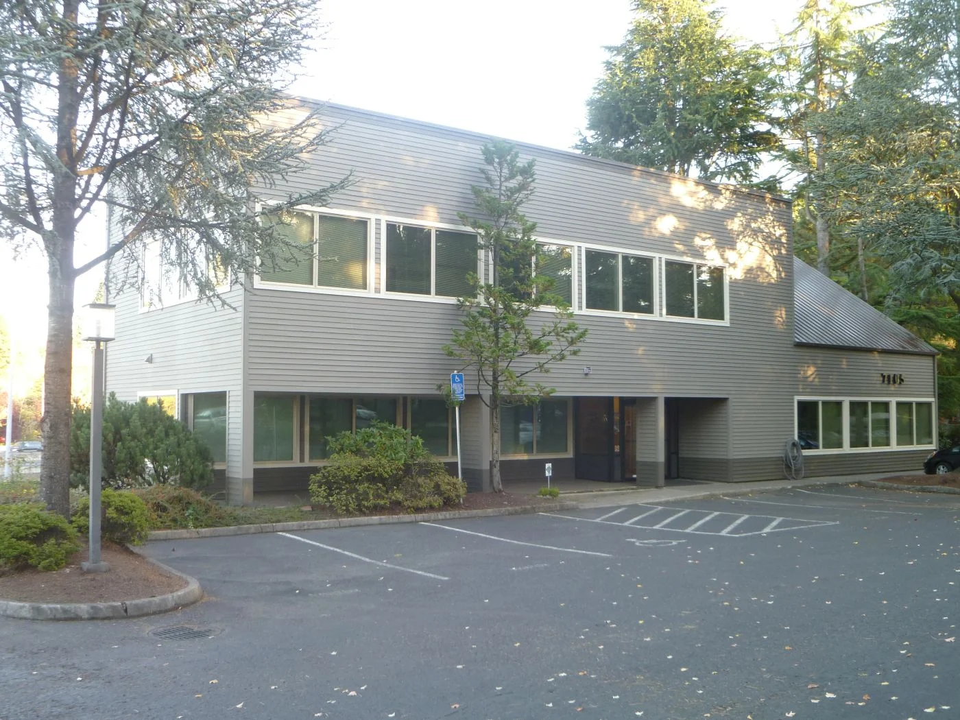 Photo 1 of 7105 SW Varns St, Portland, OR 97223