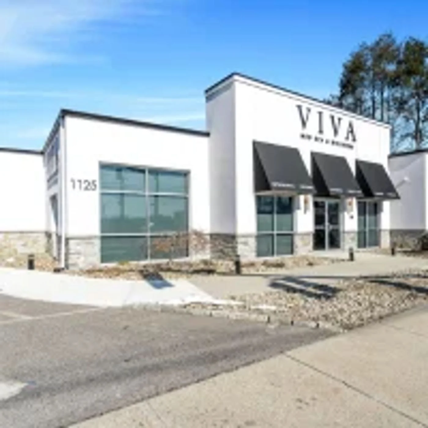 Photo 1 of 1125 Pontiac Ave, Cranston, RI 02920