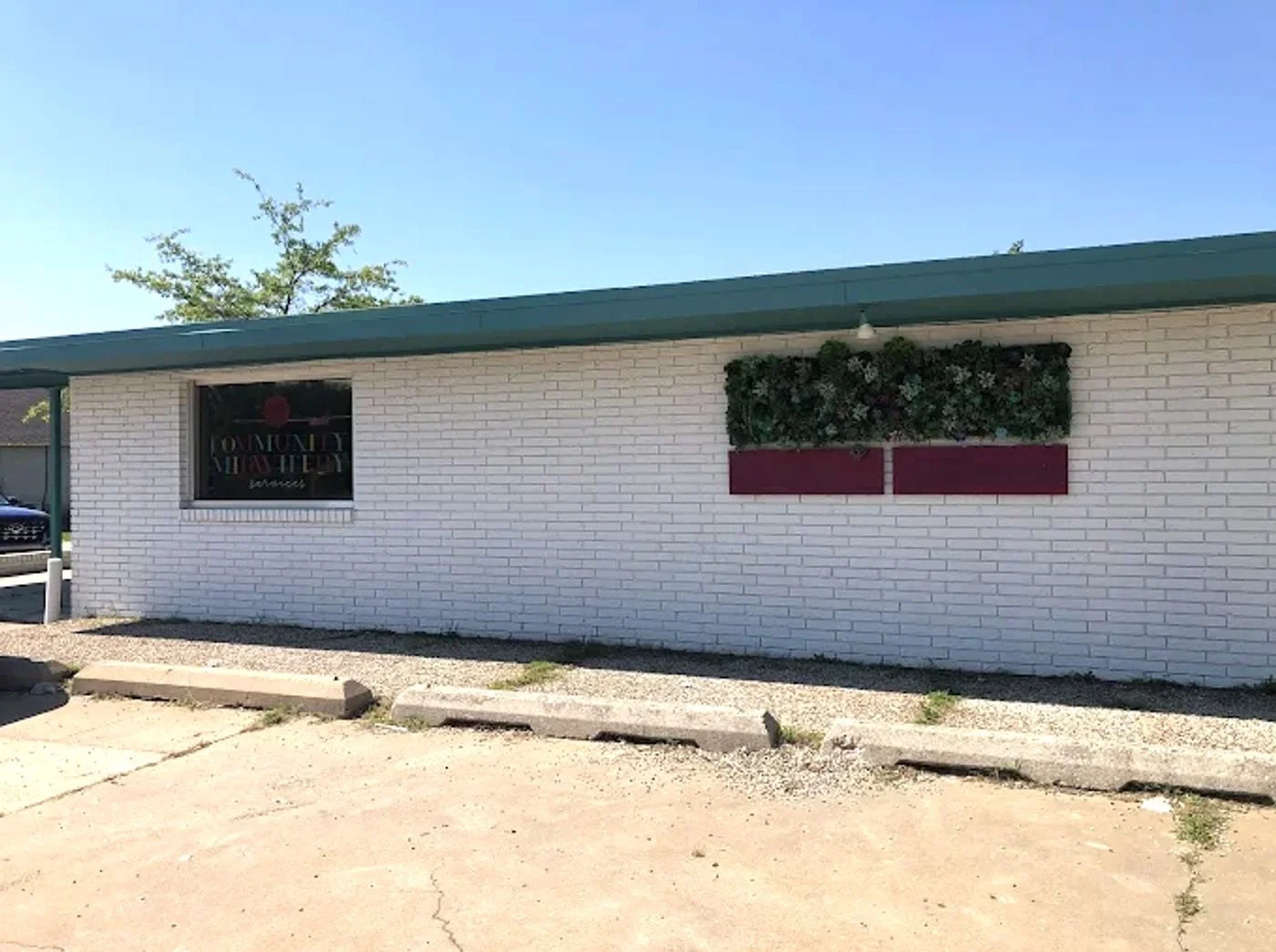 Photo 1 of 2121 W Main St, Norman, OK 73069