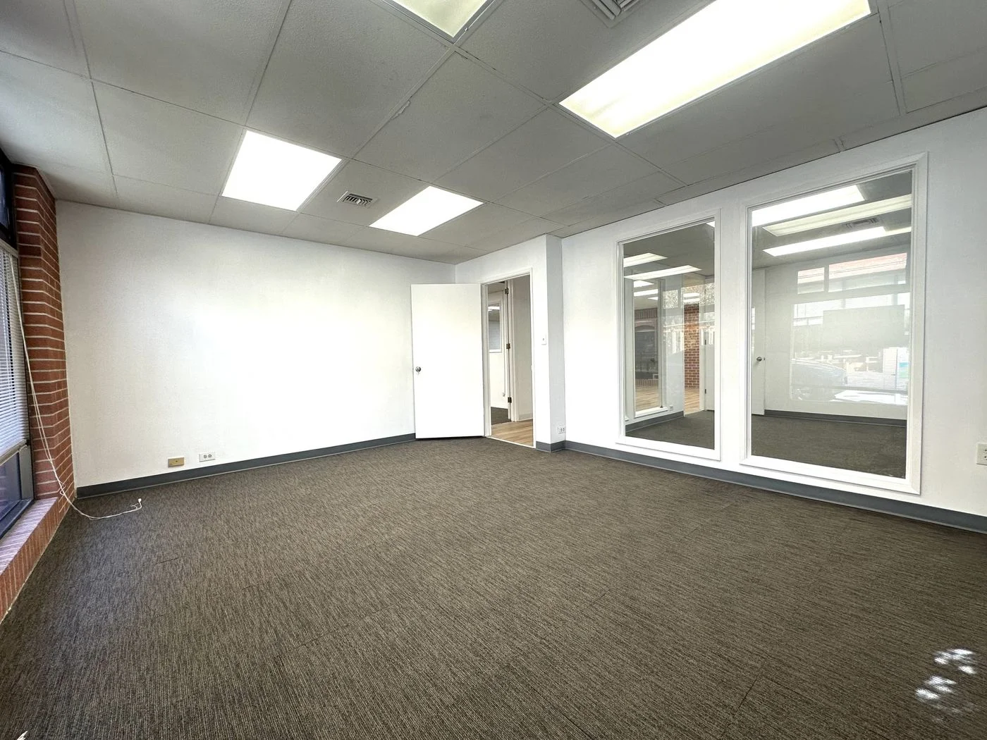 Photo 1 of 850 Montgomery St, San Francisco, CA 94133