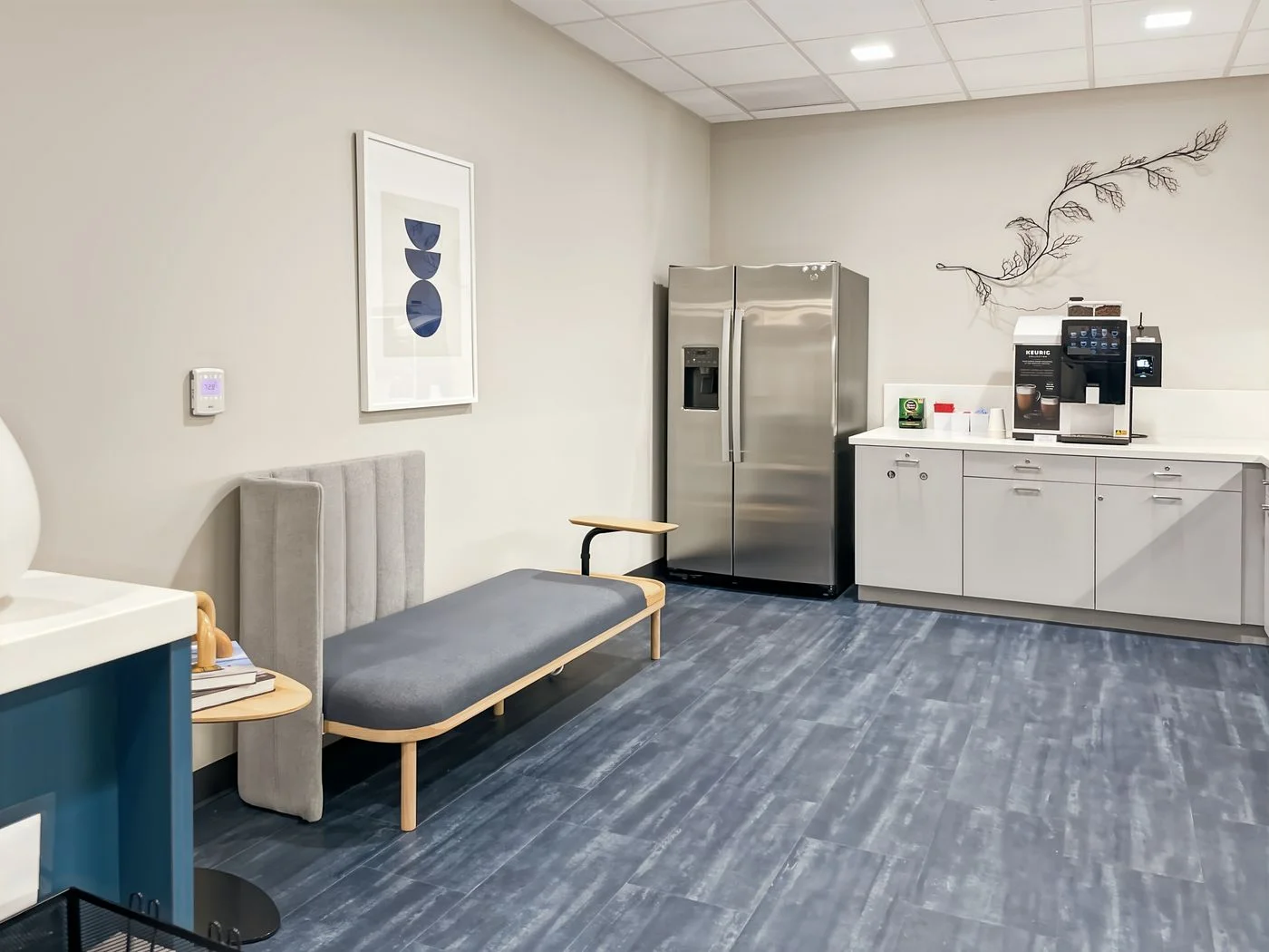 Photo 3 of 19820 North 7th Street, Phoenix, AZ 85024