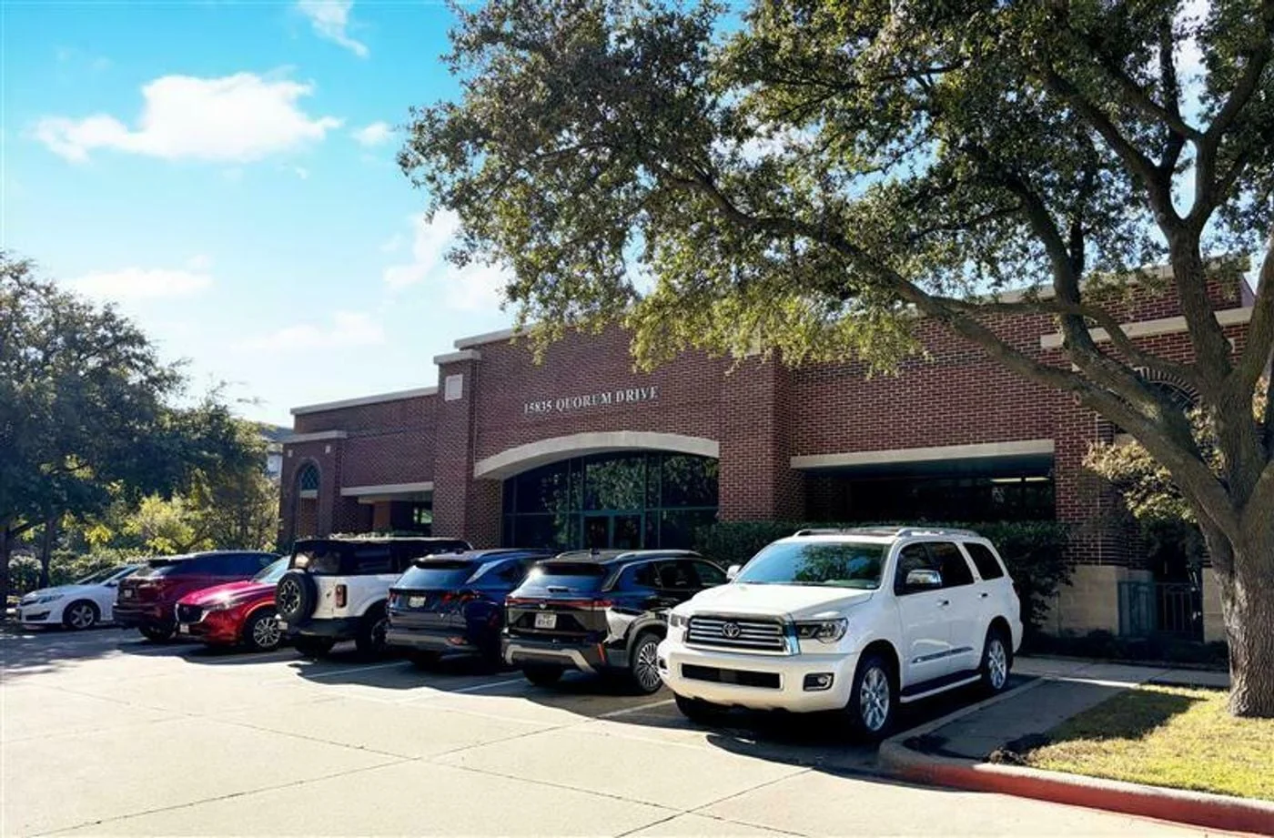 Photo 1 of 15835 Quorum Dr, Addison, TX 75001