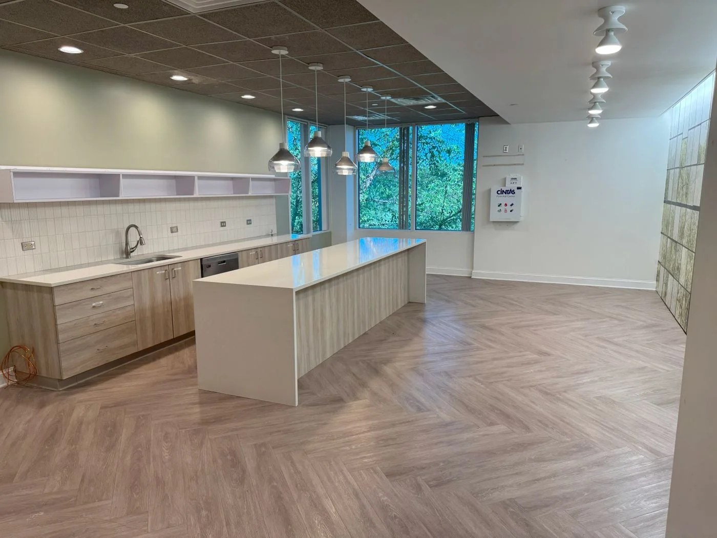 Photo 3 of 400 Valley Rd, Mount Arlington, NJ 07856