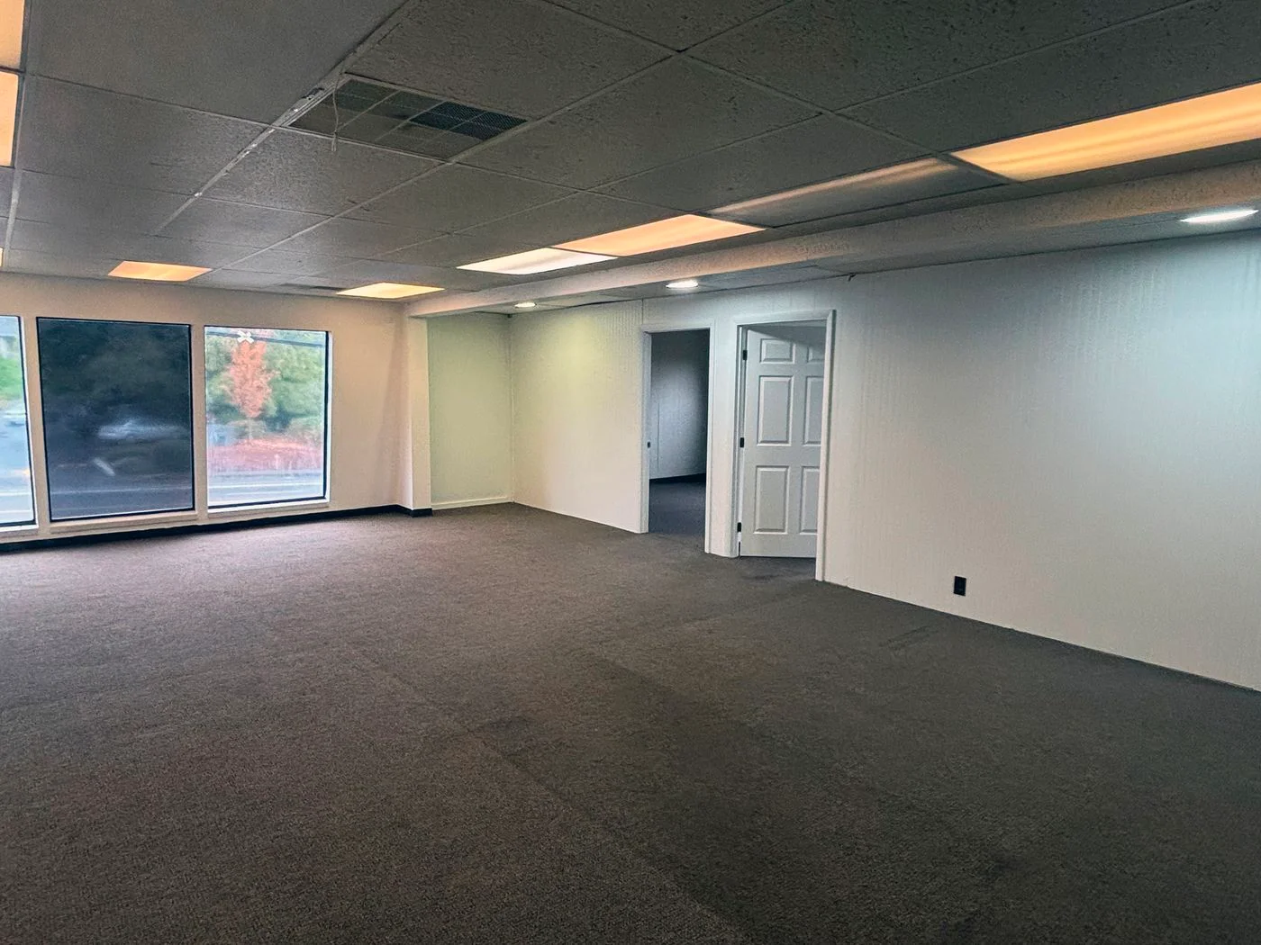 Photo 2 of 9442 SW Barbur Blvd, Portland, OR 97219