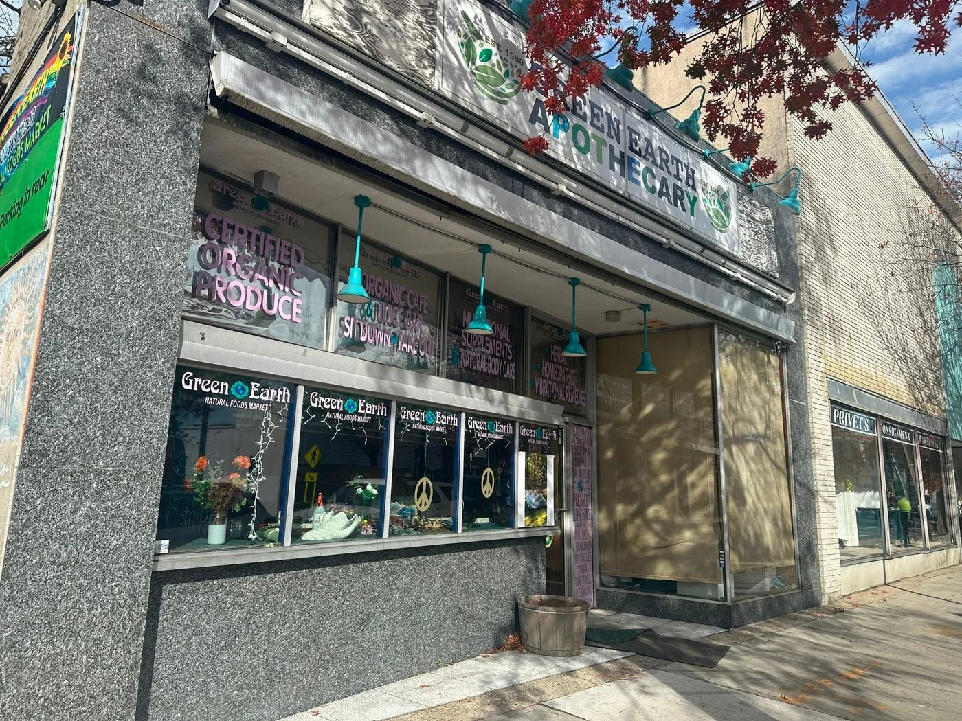 Photo 2 of 50 E Main St, Riverhead, NY 11901