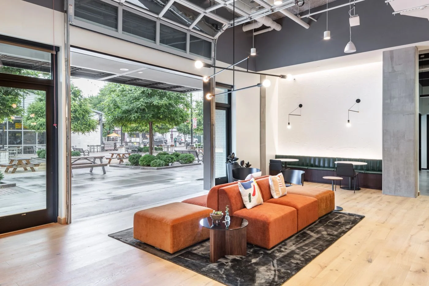 Photo 1 of 910 S Pearl Expressway Ground Floor, Dallas, TX 75201