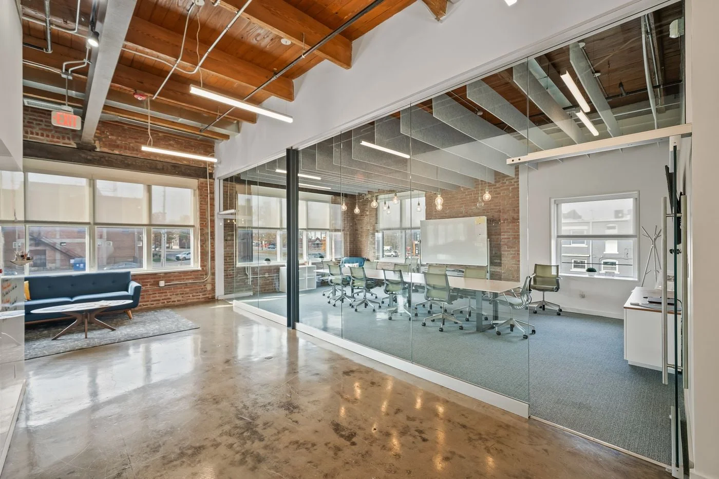 Photo 2 of 3107-3111 Gillham Rd, Kansas City, MO 64109