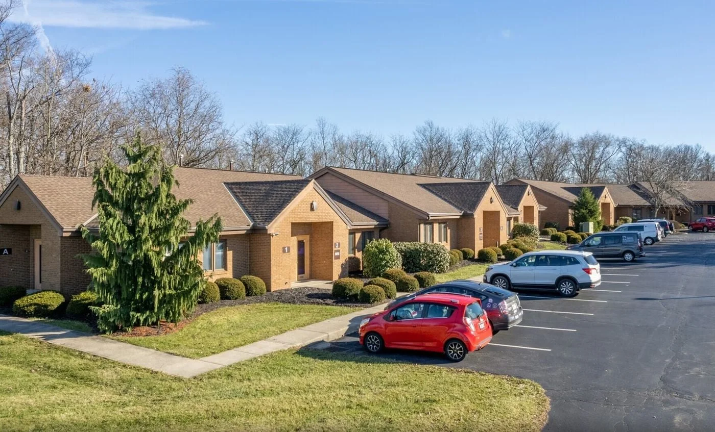 Photo 2 of 1375 Kemper Meadow Dr, Cincinnati, OH 45240