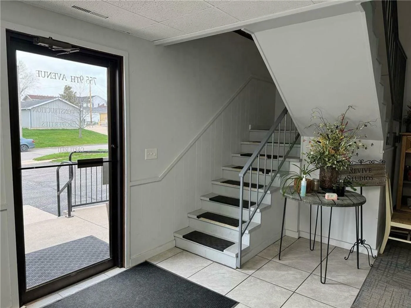 Photo 2 of 755 9th Avenue , Marion, IA 52302