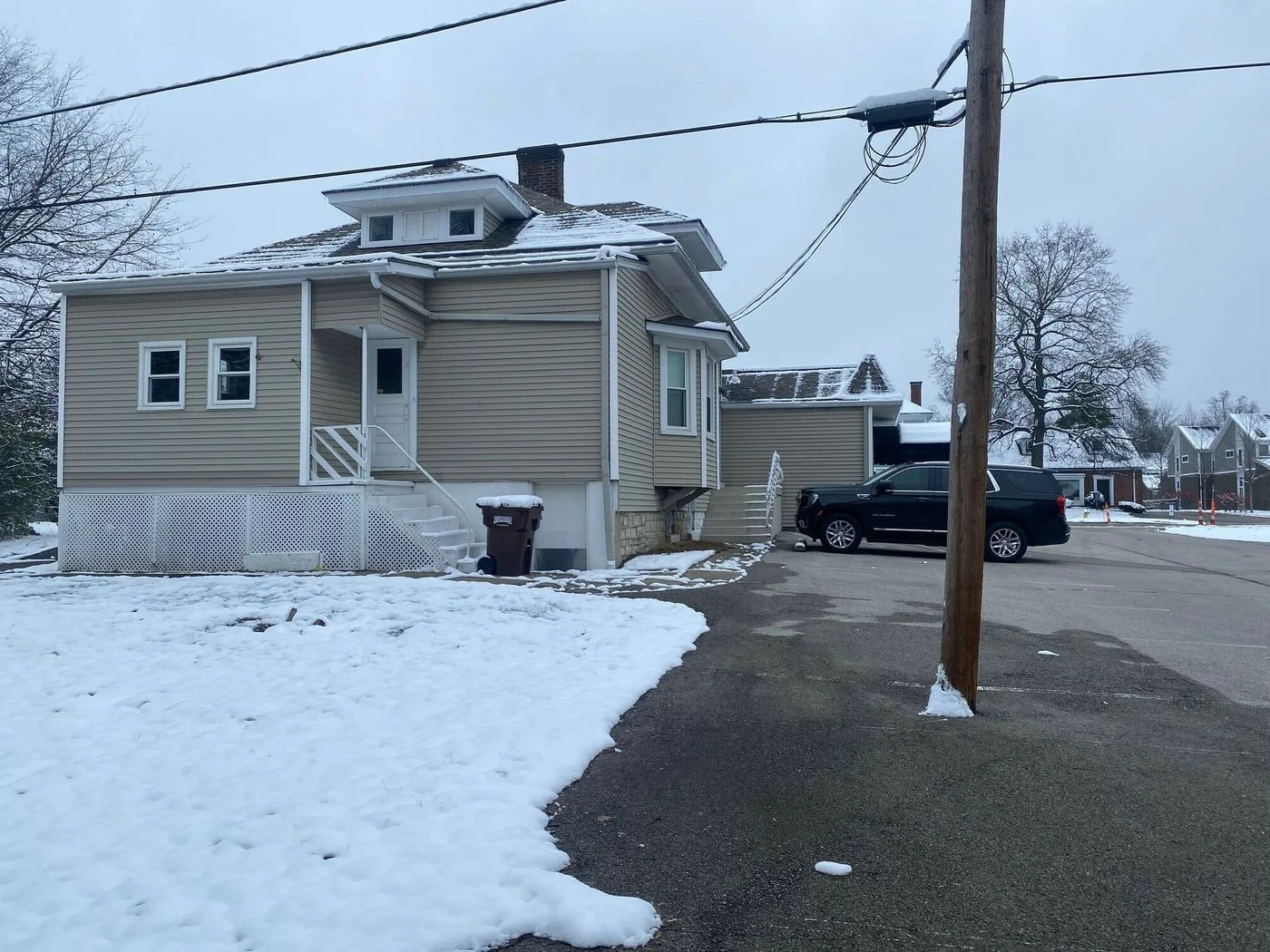 Photo 2 of 708 Lyndon Ln, Louisville, KY 40222