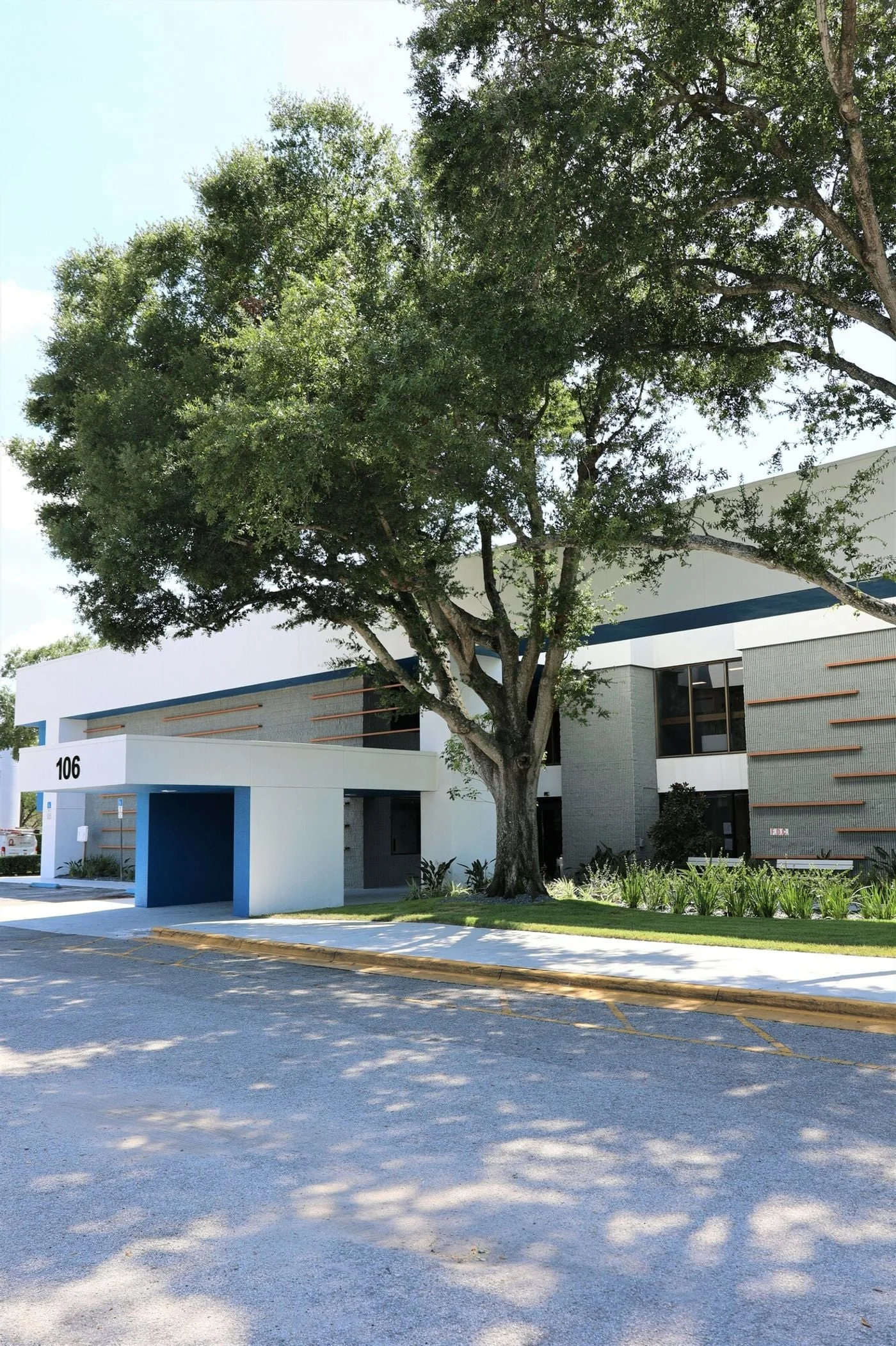 Photo 3 of 106 Boston Avenue, Altamonte Springs, FL 32701