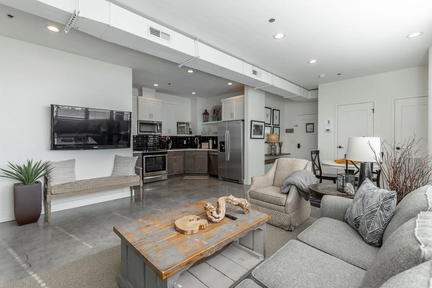 Photo 2 of 27 West 19th Street, Chattanooga, TN 37408