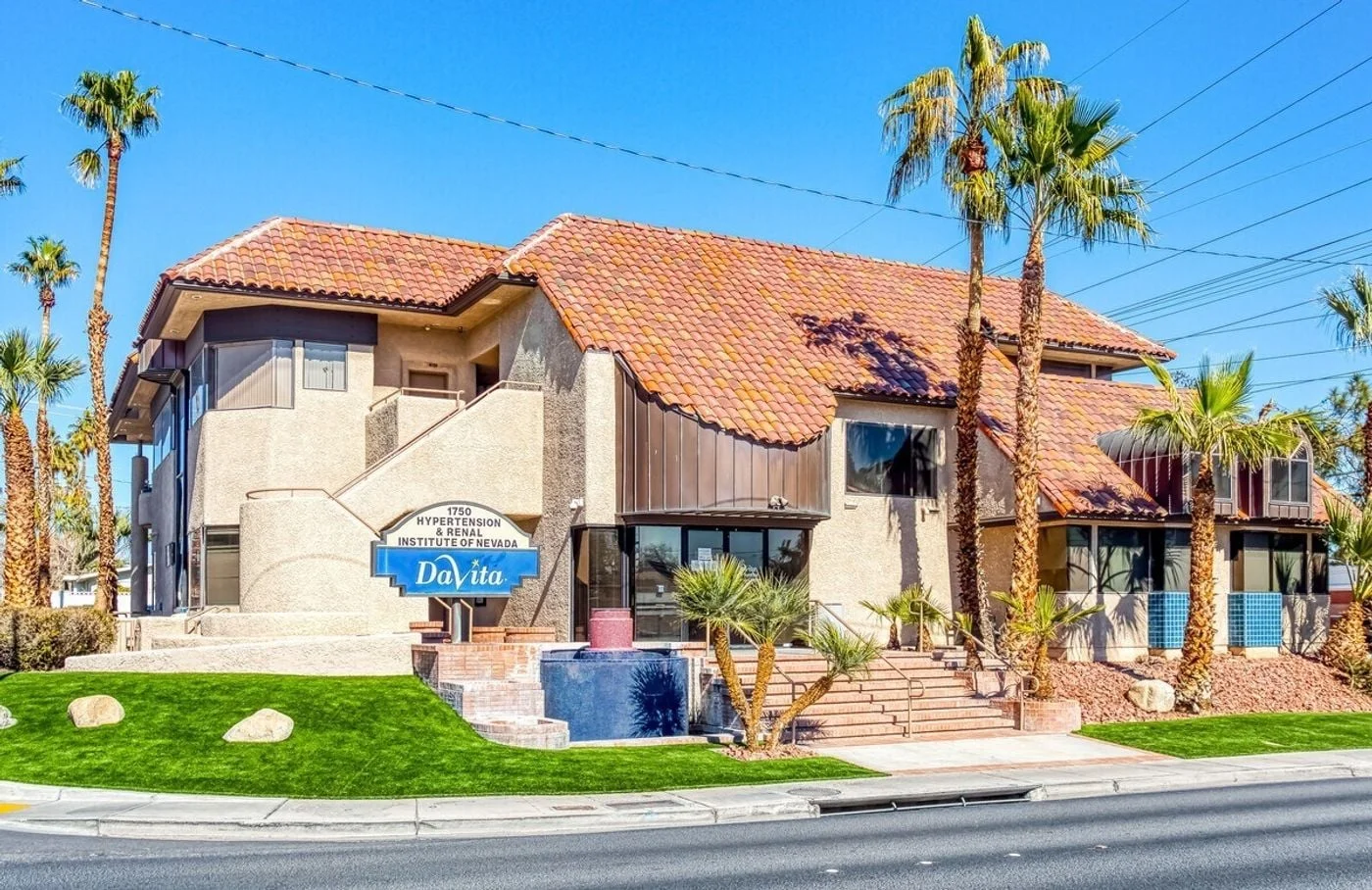 Photo 3 of 1750 E Desert Inn Rd, Las Vegas, NV 89169