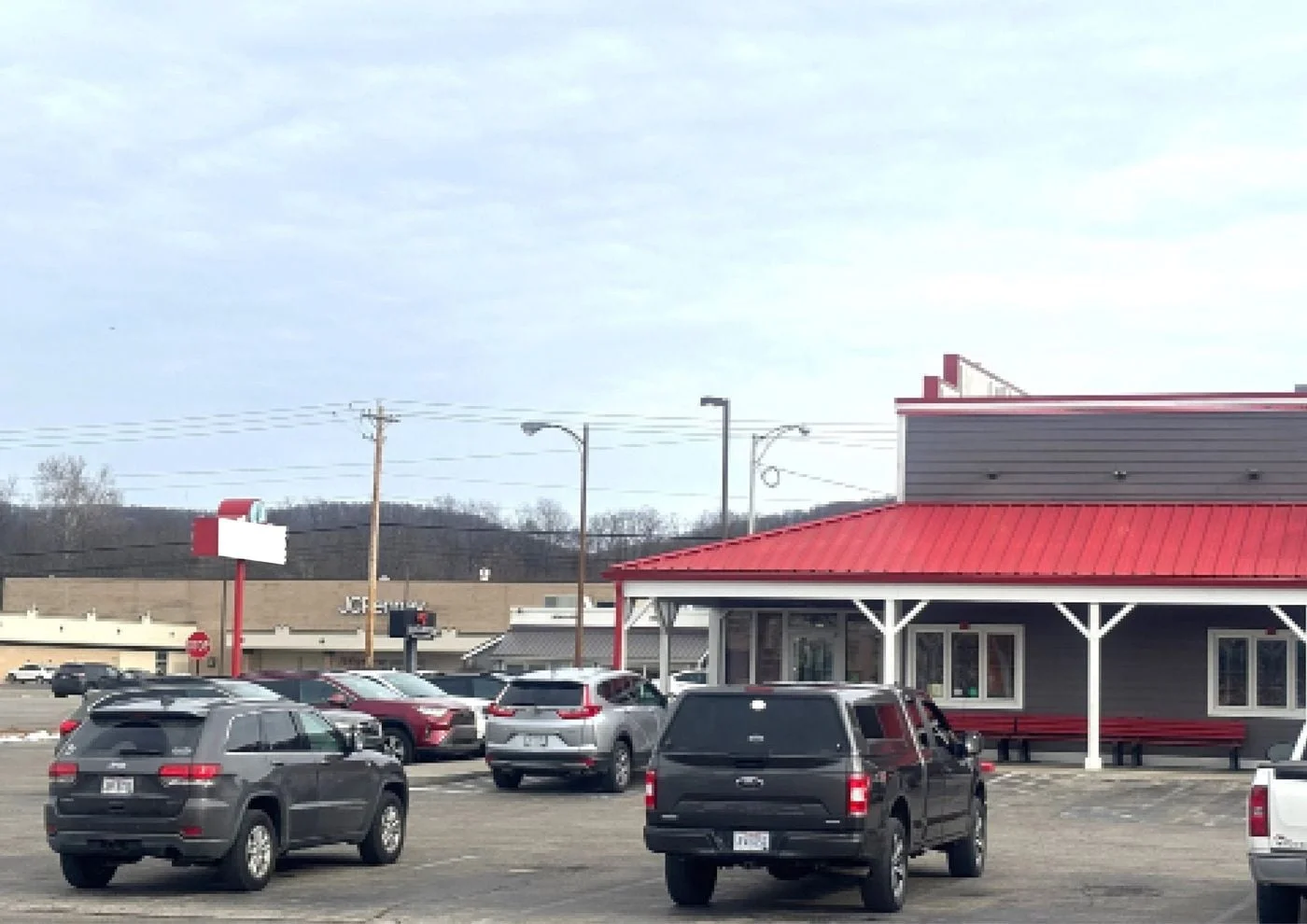 Photo 2 of 1150 N Bridge St, Chillicothe, OH 45601