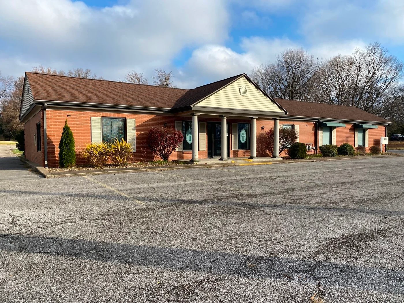 Photo 1 of 10488 Newburgh Road, Newburgh, IN 47630