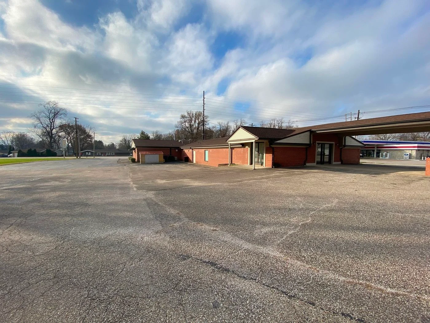 Photo 3 of 10488 Newburgh Road, Newburgh, IN 47630