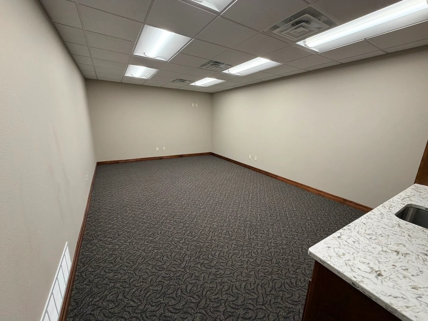 Photo 3 of 201 Slate Dr, Bismarck, ND 58503