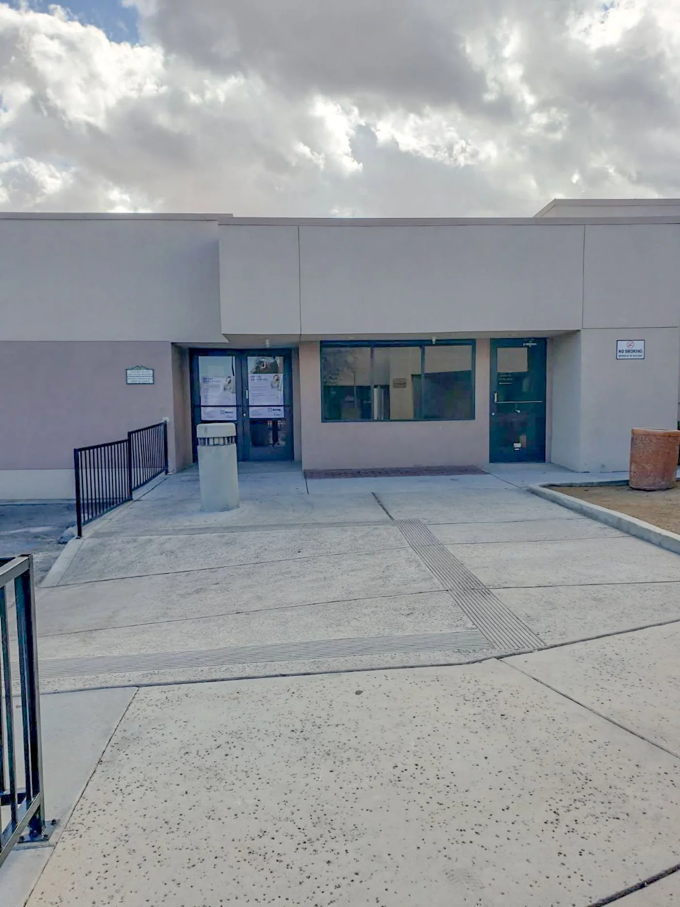 Photo 2 of 18523 Corwin Rd Suite J, Apple Valley, CA 92307