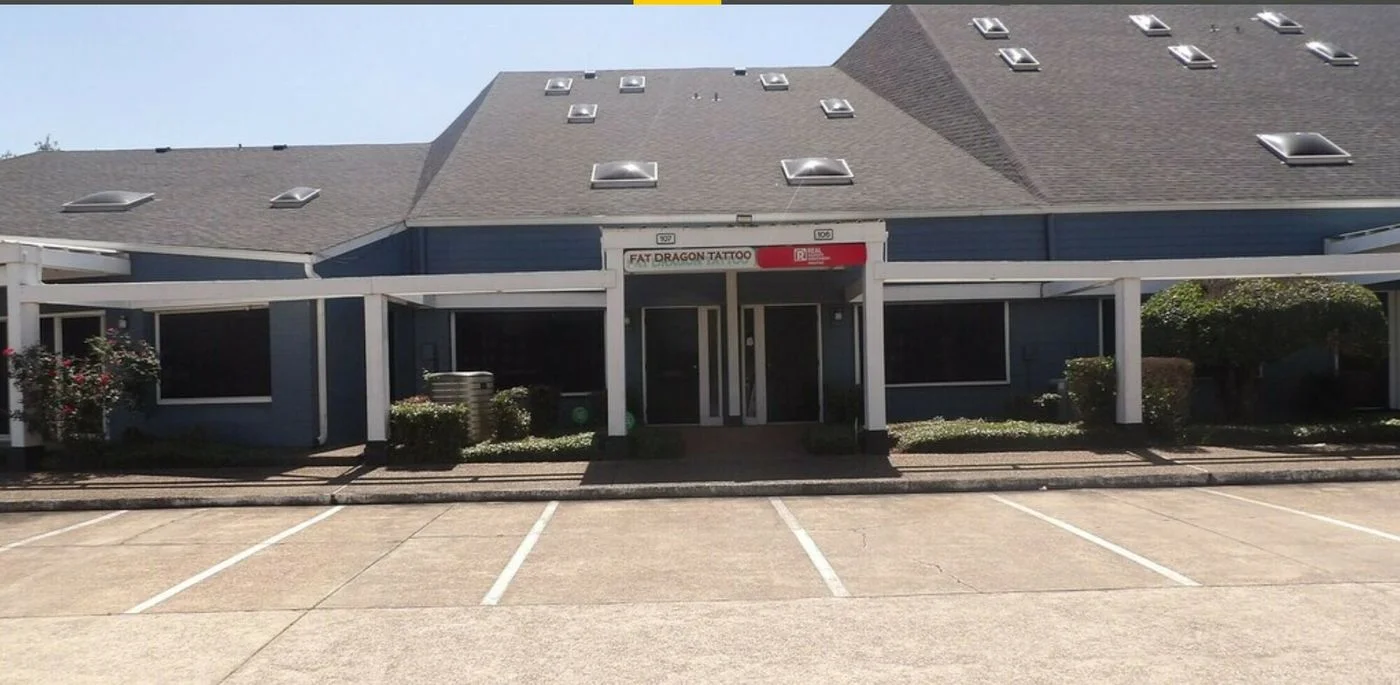 Photo 3 of 17300 Saturn Ln, Houston, TX 77058