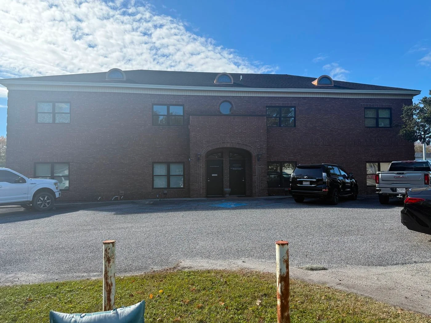 Photo 1 of 3691 Paramount Dr, North Charleston, SC 29405