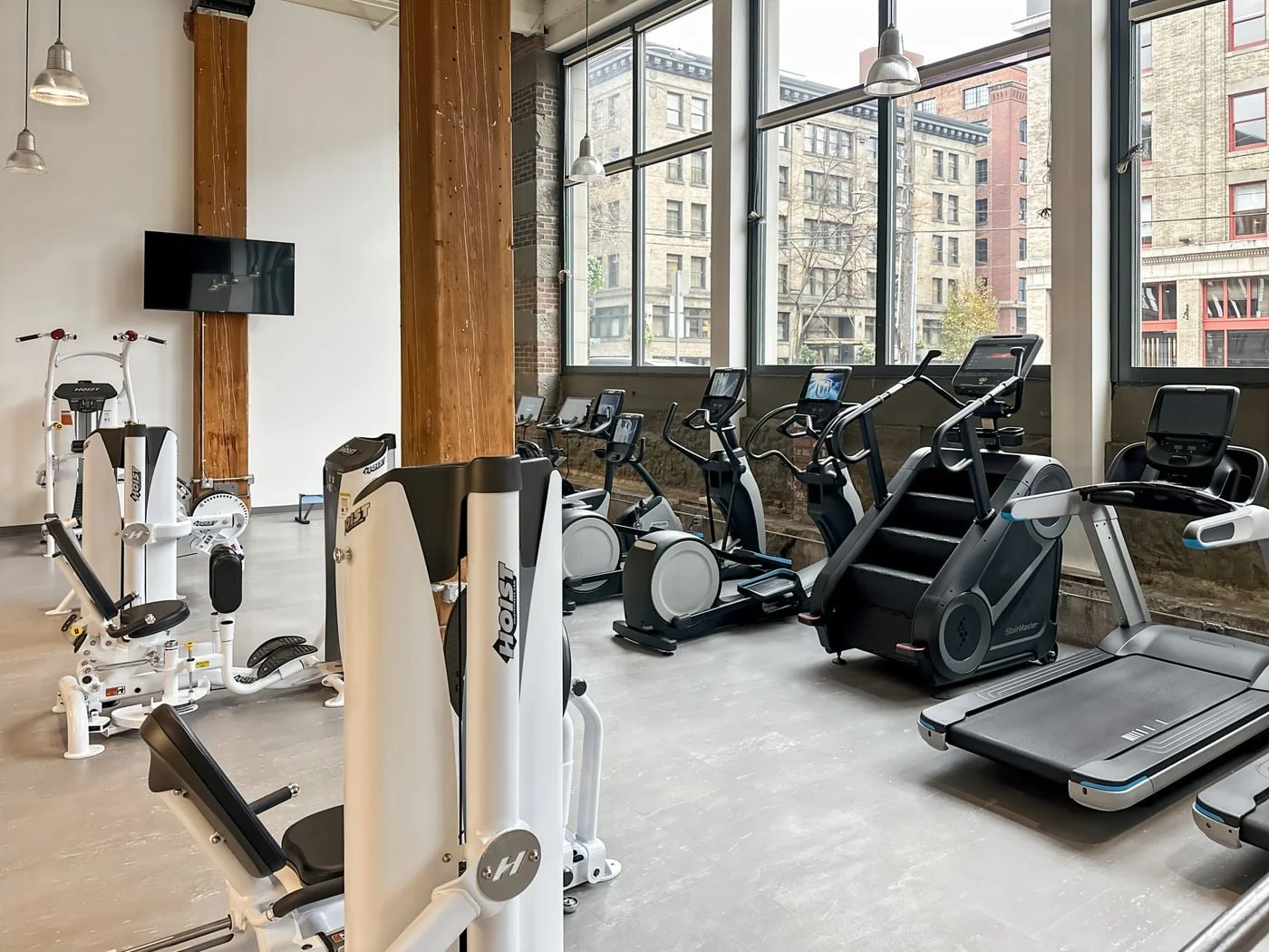 Photo 2 of 450 Alaskan Way South/95 South Suite 100, 200 & 300, Seattle, WA 98104