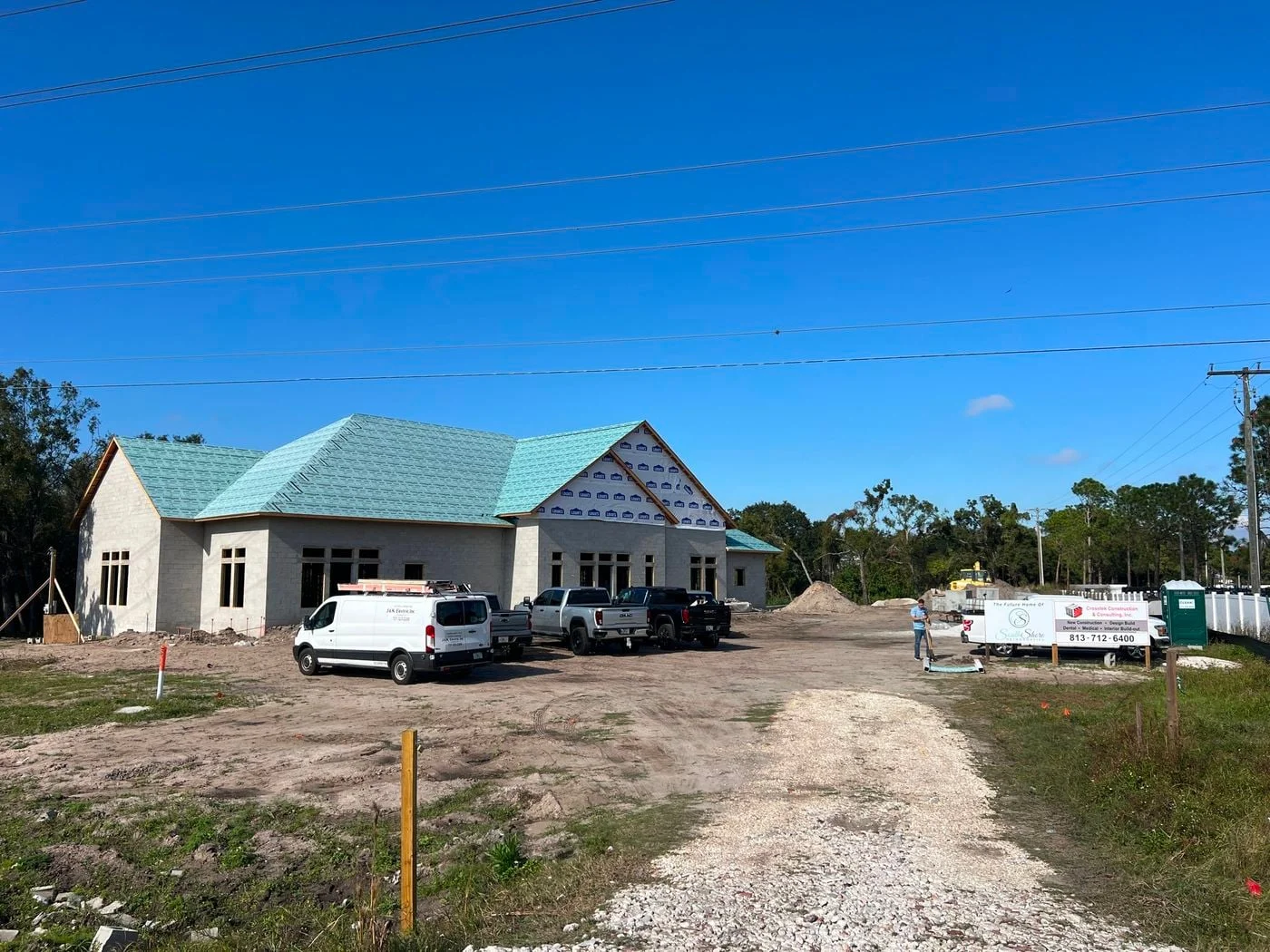 Photo 3 of 6642 Big Bend Rd, Gibsonton, FL 33534