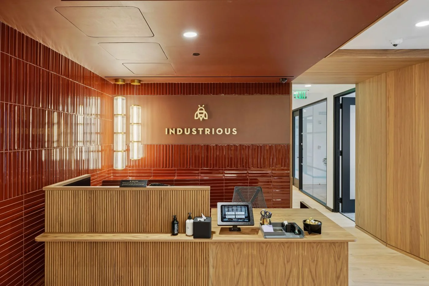 Photo 2 of 12 E 49th St., New York City, NY 10017