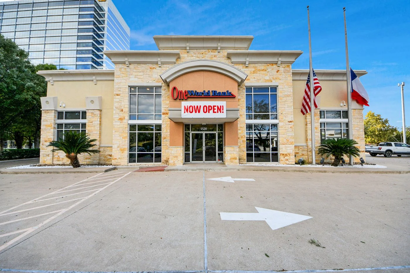 Photo 1 of 1520 West Sam Houston Parkway South, Houston, TX 77042