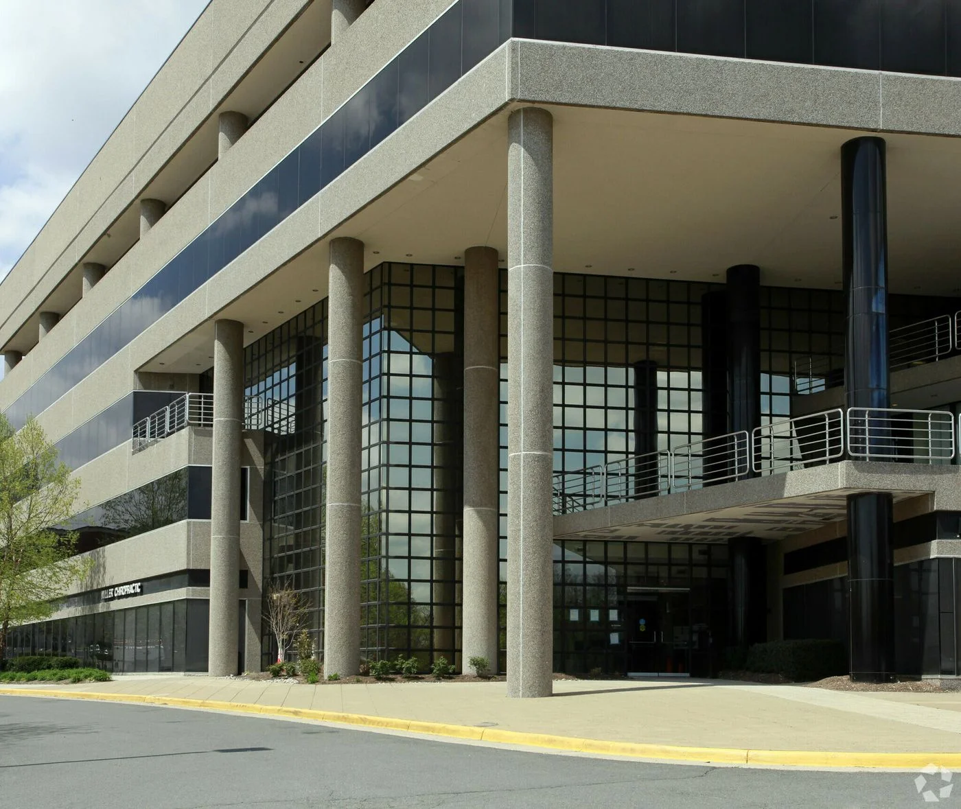 Photo 3 of 12011 Lee Jackson Hwy, Fair Oaks, VA 22033