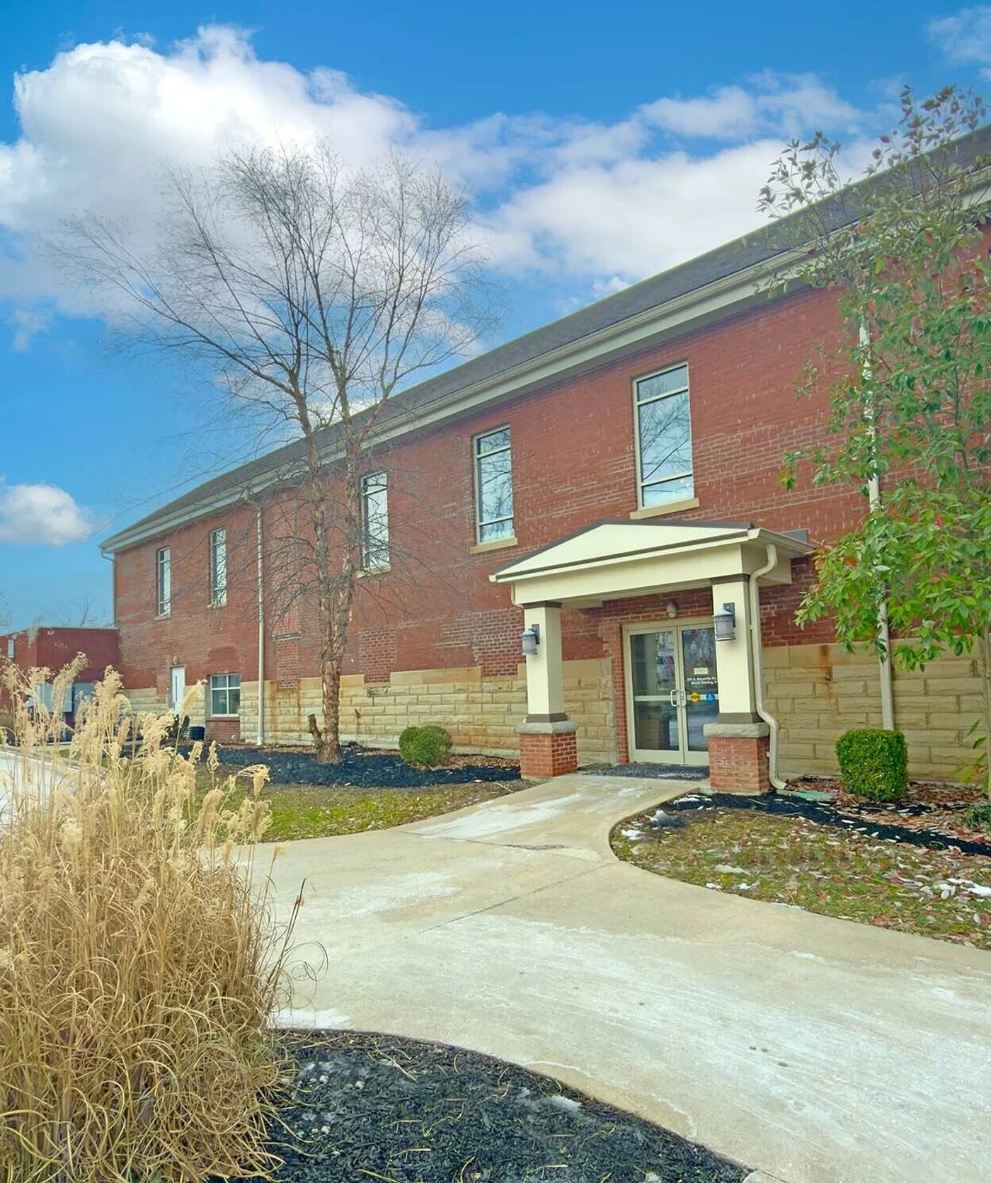 Photo 2 of 209 N Maysville St, Mount Sterling, KY 40353