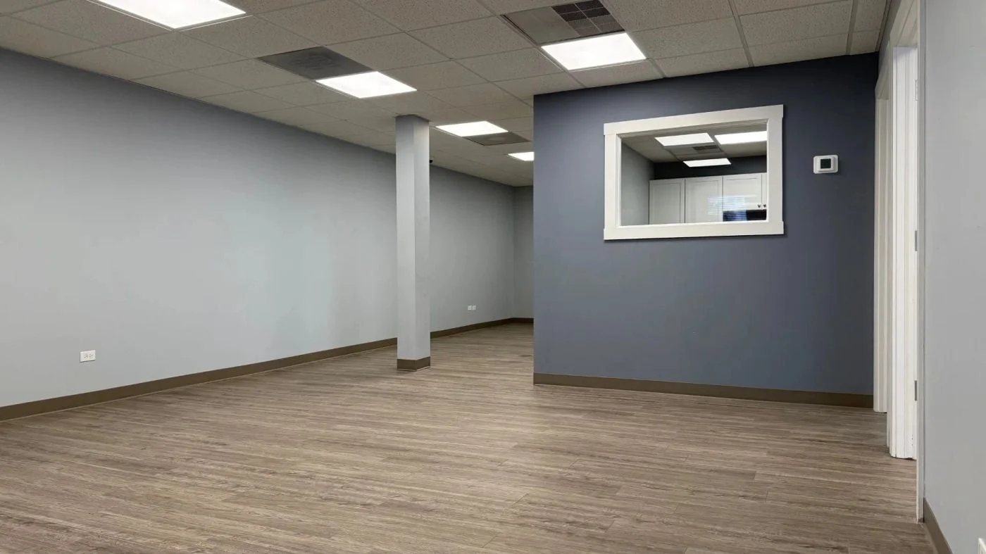 Photo 3 of 10101 S Roberts Rd, Palos Hills, IL 60465