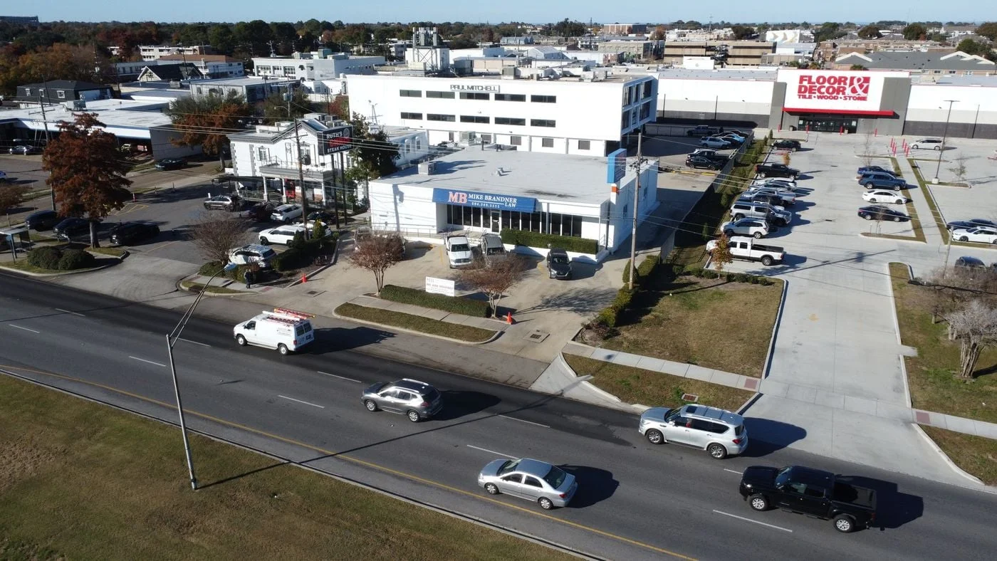 Photo 2 of 3621 Veterans Memorial Blvd., Metairie, LA 70002