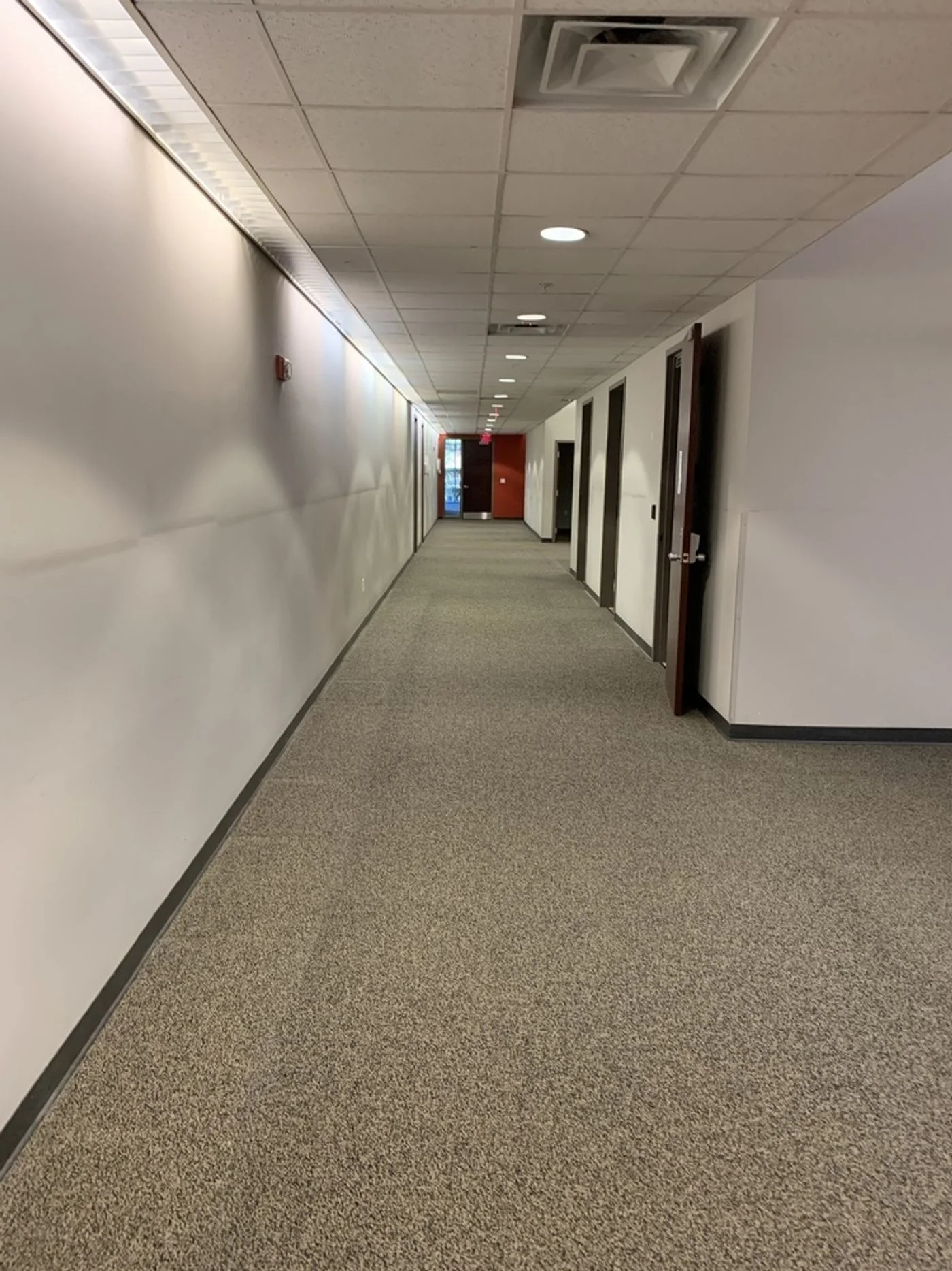 Photo 3 of 1431 Centerpoint Blvd, Knoxville, TN 37932