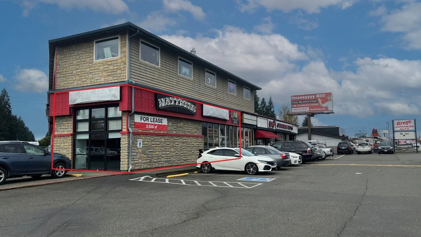 Photo 1 of 12704 Meridian Ave E, Puyallup, WA 98373