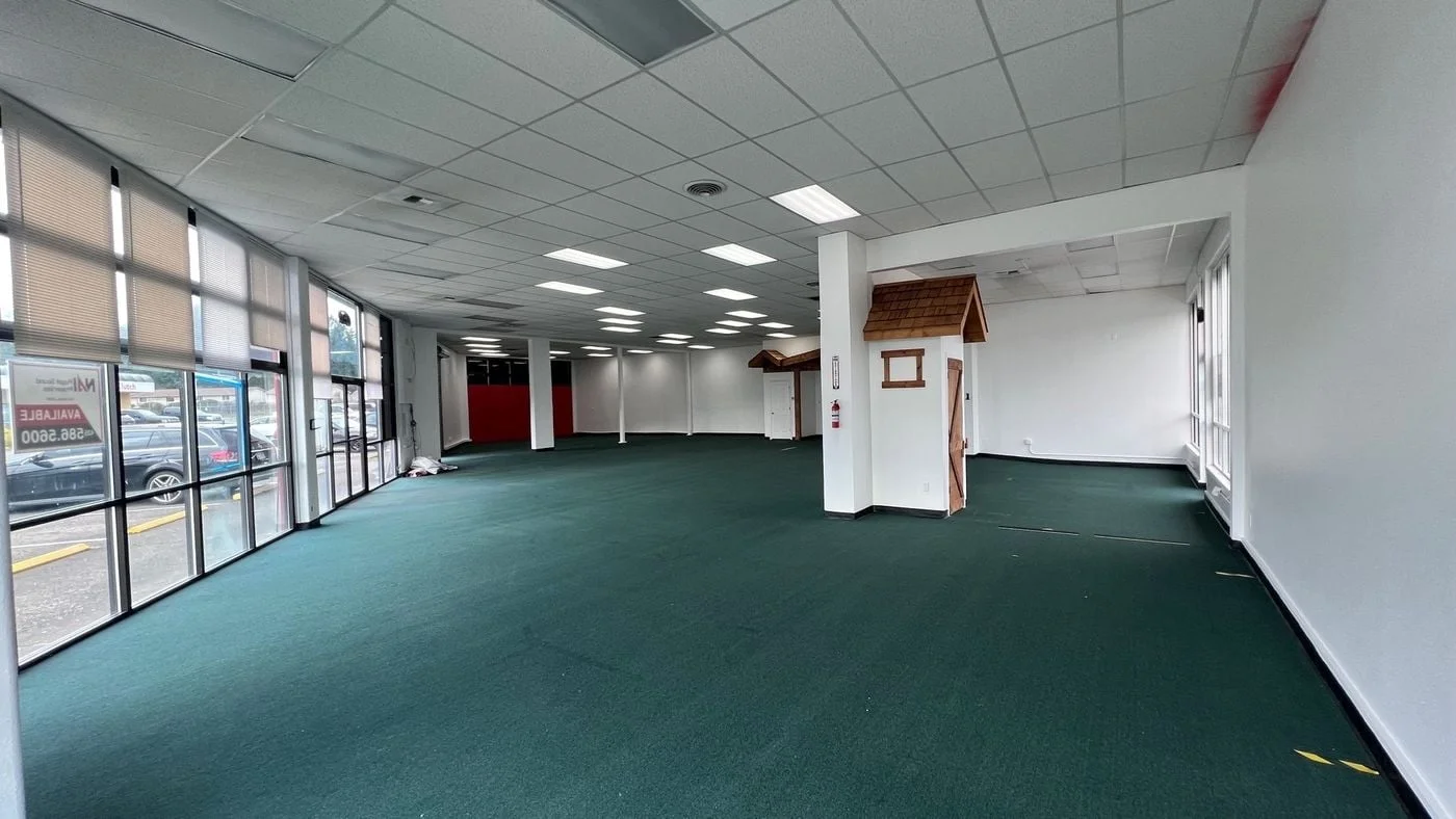 Photo 3 of 12704 Meridian Ave E, Puyallup, WA 98373