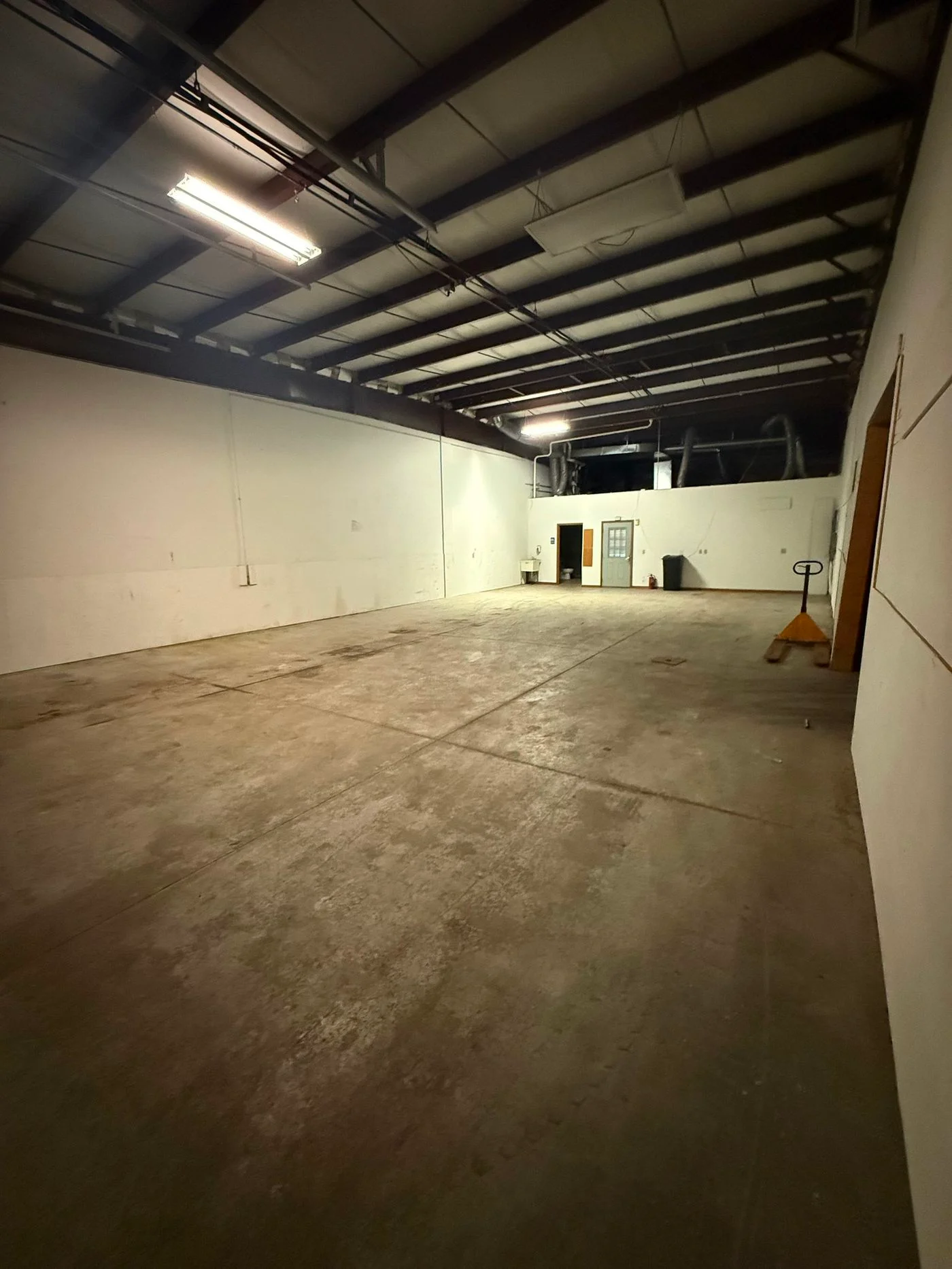 Photo 3 of 3691 Fashion Square Blvd, Saginaw, MI 48603