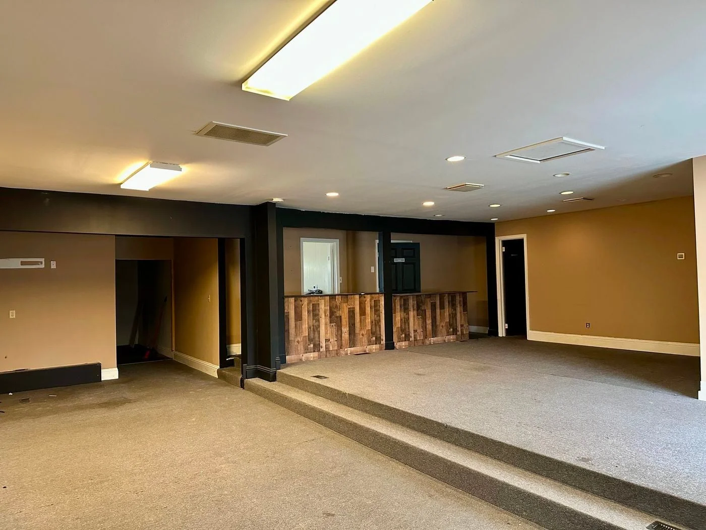 Photo 2 of 712 S Main St, North East, MD 21901