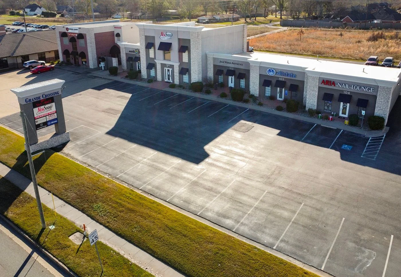 Photo 3 of 2230 W Grande Blvd, Tyler, TX 75703